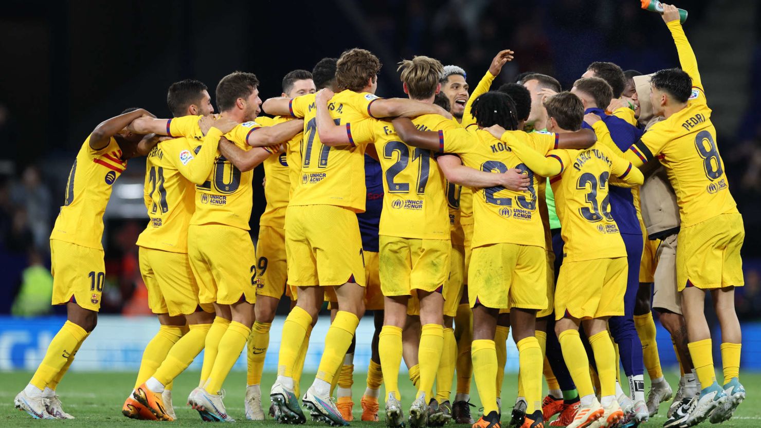 但正是在这 但正是在这